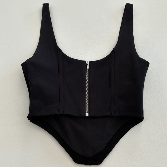 New NBD Revolve black corset crop top XS - Picture 5 of 9